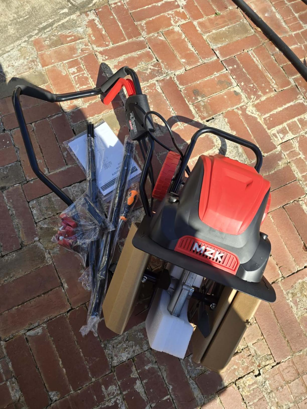 MZK 12-Inch 10.5A Electric Tiller Cultivator,Garden Rototiller 8-Inch Depth | Lightweight corded rototiller for soil digging, garden beds, lawns, and yard cultivation. customer photo 2