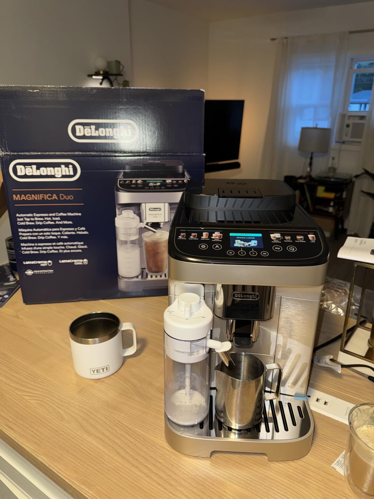De'Longhi Magnifica Duo Automatic Espresso Machine, Milk Frother, Silver customer photo 1