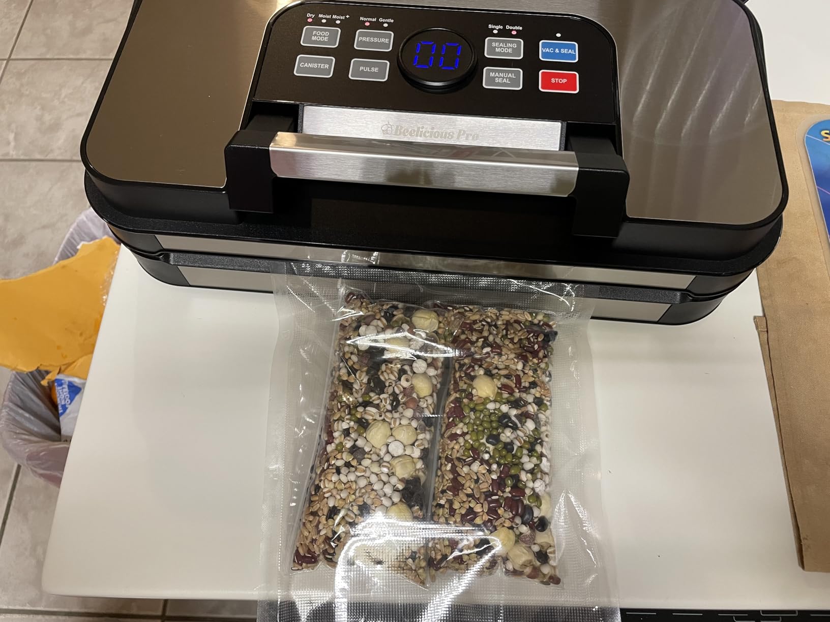 95Kpa Precision Pro Vacuum Sealer, with Double Heat Seal & Dual-Pump for Dry/Moist Food, 2X Strength, Food Vacuum Sealer Machine with Easy-Lock Handle, Built-in Cutter & Bag Storage, Stainless Steel customer photo 1
