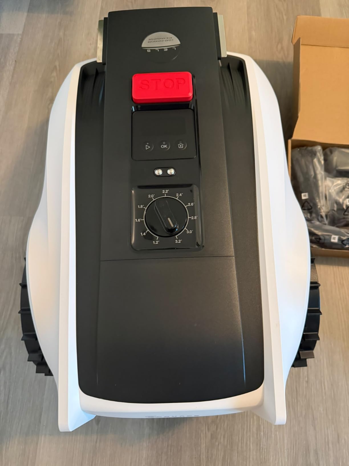 ECOVACS Goat O1000 RTK Robot Lawn Mower, Wire-Free Robotic Lawnmower for Up to 1/4 Acre, RTK + Vision Navigation, Auto Mapping, TruEdge Edge Cutting, AIVI 3D Obstacle Avoidance, APP Control customer photo 2