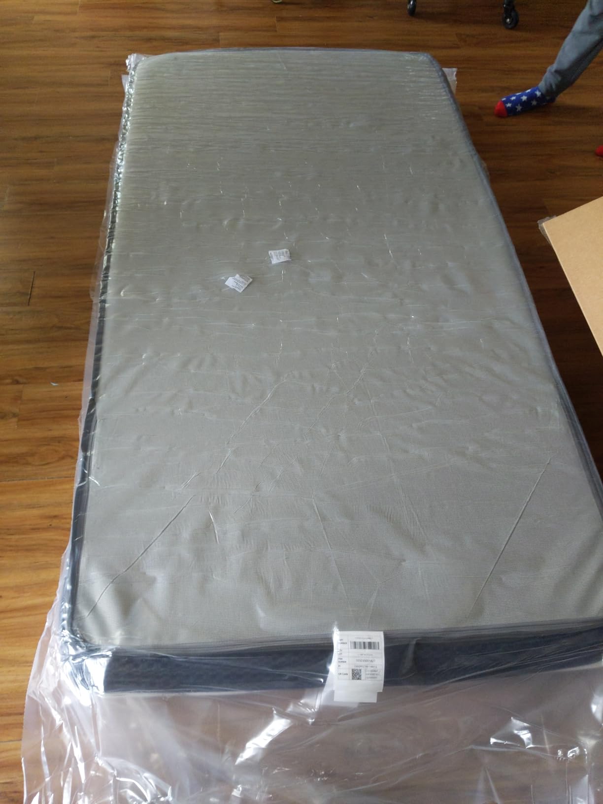 Firm King Size Mattress - 12 Inch Gel Memory Foam Mattress for Back Pain Relief - Extra Lumbar Support & Motion Isolation - CertiPUR-US Certified Non-Toxic Materials customer photo 2