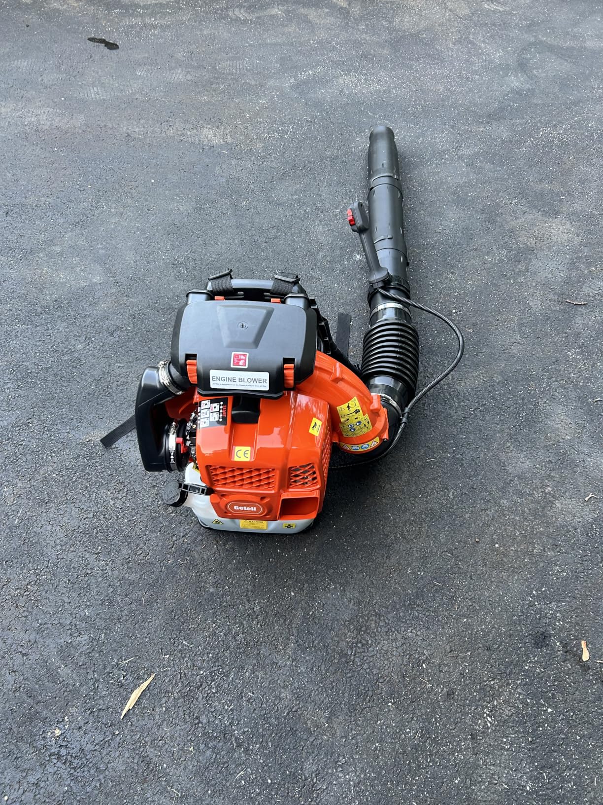80cc Gas Backpack Leaf Blower, 900 CFM Cruise Control | 4.3 HP 6800 RPM Engine, 206 MPH Airflow, 88 dB Rating, Frame-Separated Suspension, 180-Degree Handle customer photo 2