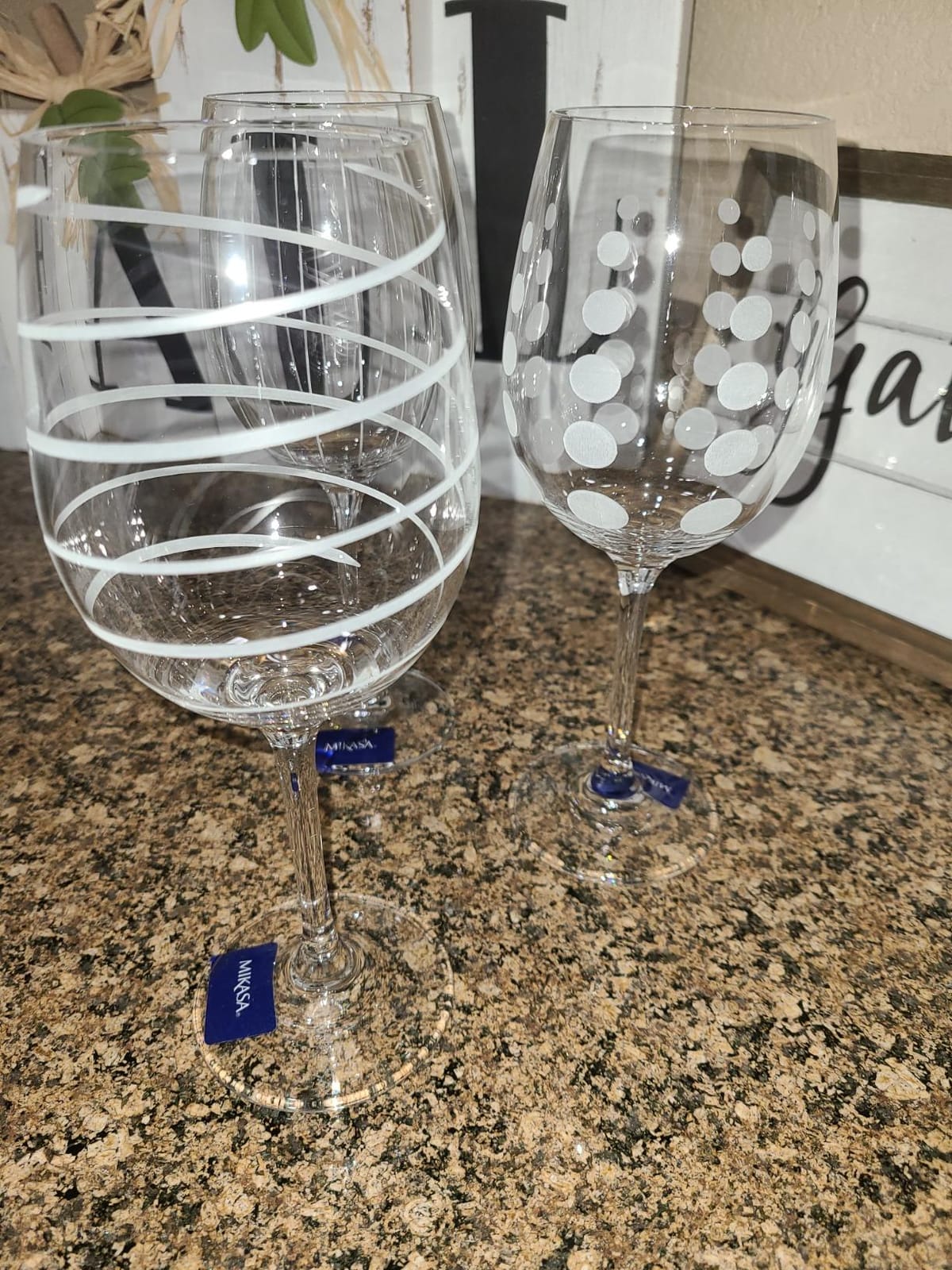 Mikasa Cheers White Wine Glasses Set of 4, 16-Ounce Elegant Glassware, Durable and Dishwasher Safe, Perfect for Everyday or Entertaining customer photo 1