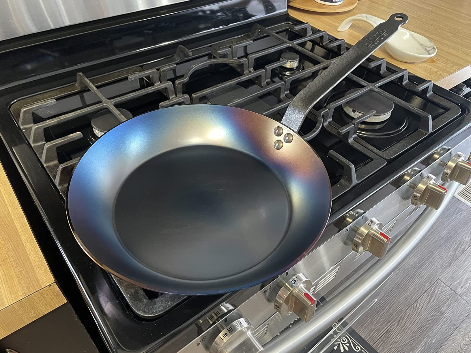 DE BUYER 5110.20 Carbone Plus Heavy Quality Steel Round Lyonnaise Frying Pan, 20 cm Diameter customer photo 1