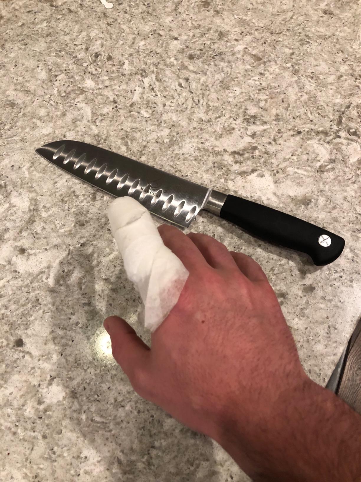 Mercer Culinary M20707 Genesis 7-Inch Santoku Knife,Black customer photo 2