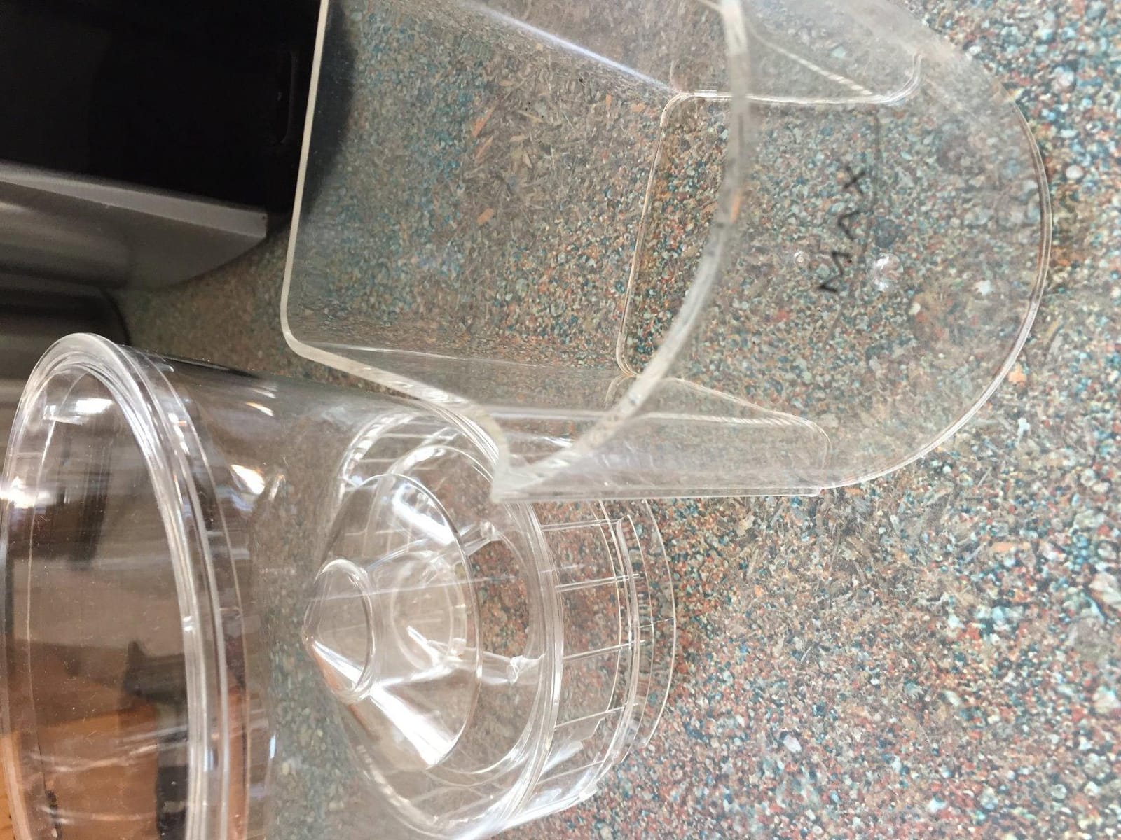 Capresso Infinity Conical Burr Grinder, See-through bean container holds up to 8.8 oz of beans customer photo 2