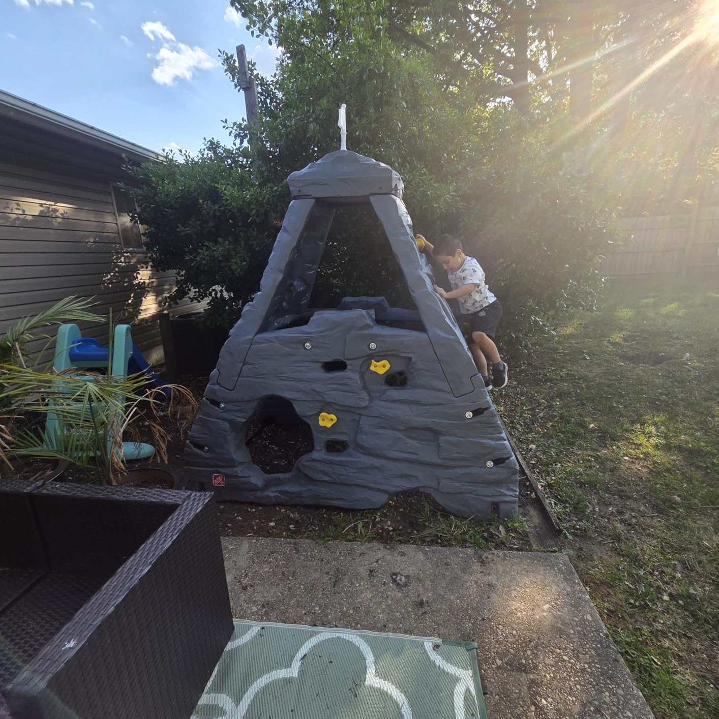 Step2 Skyward Summit for Kids, Climbing Wall Playset for Toddlers, Ages 4 –8 Years Old, Easy to Assemble Kids Outdoor Playground for Backyard customer photo 2