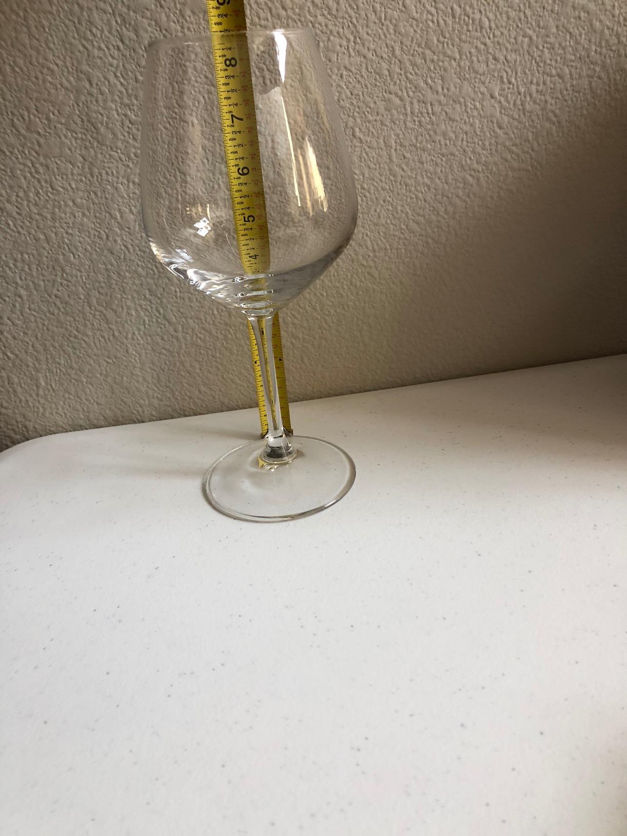 Bormioli Rocco 14.75 oz White Wine Glasses (Set Of 4): Crystal Clear Star Glass, Laser Cut Rim For Wine Tasting, Elegant Party Drinking Glassware, Restaurant Quality customer photo 2