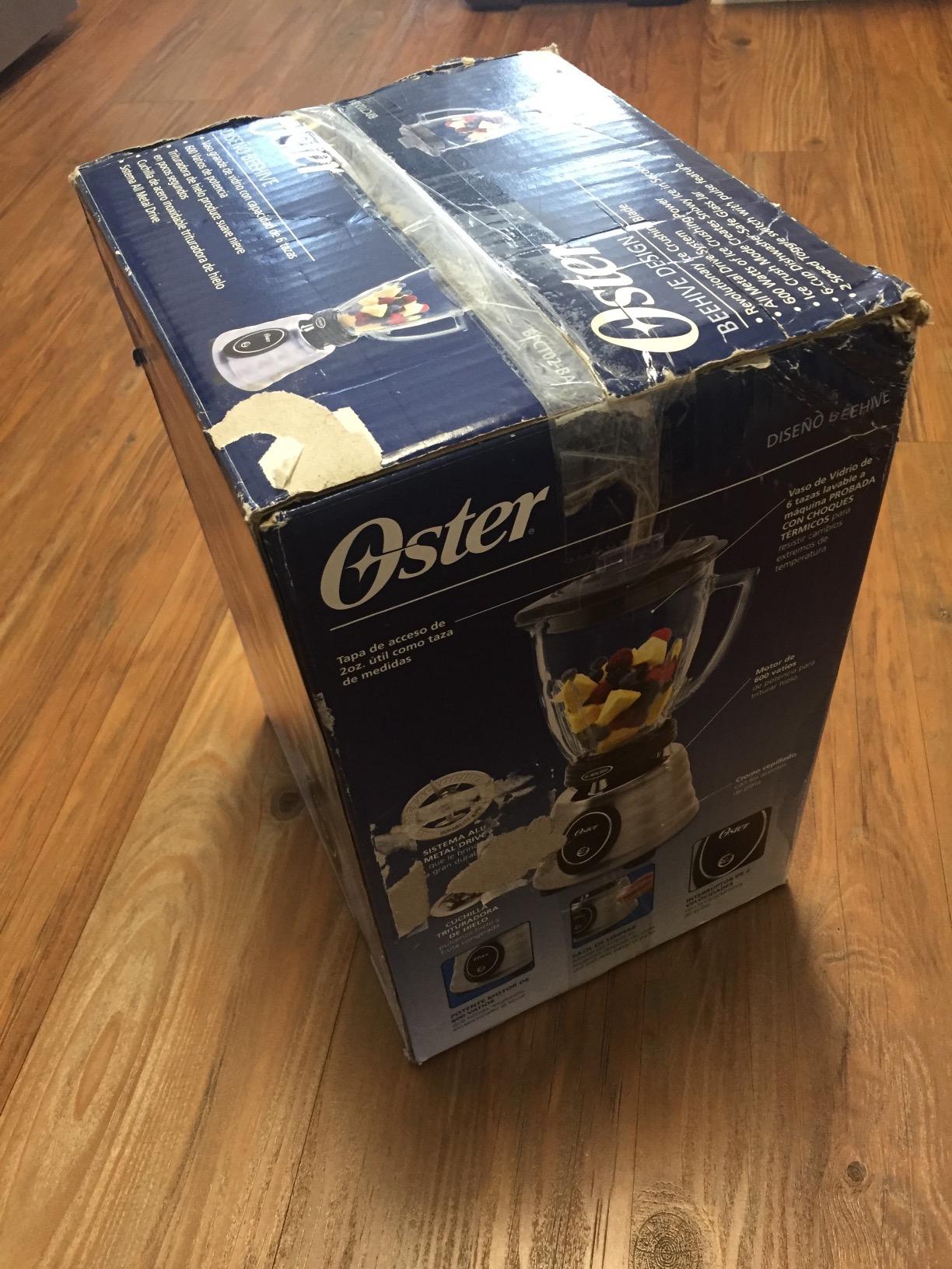 Oster Classic Series Heritage Blender with 6-Cup Glass Jar, 1000 Peak Watts, 600 Rated Watts, Stainless Steel Countertop Blender customer photo 1