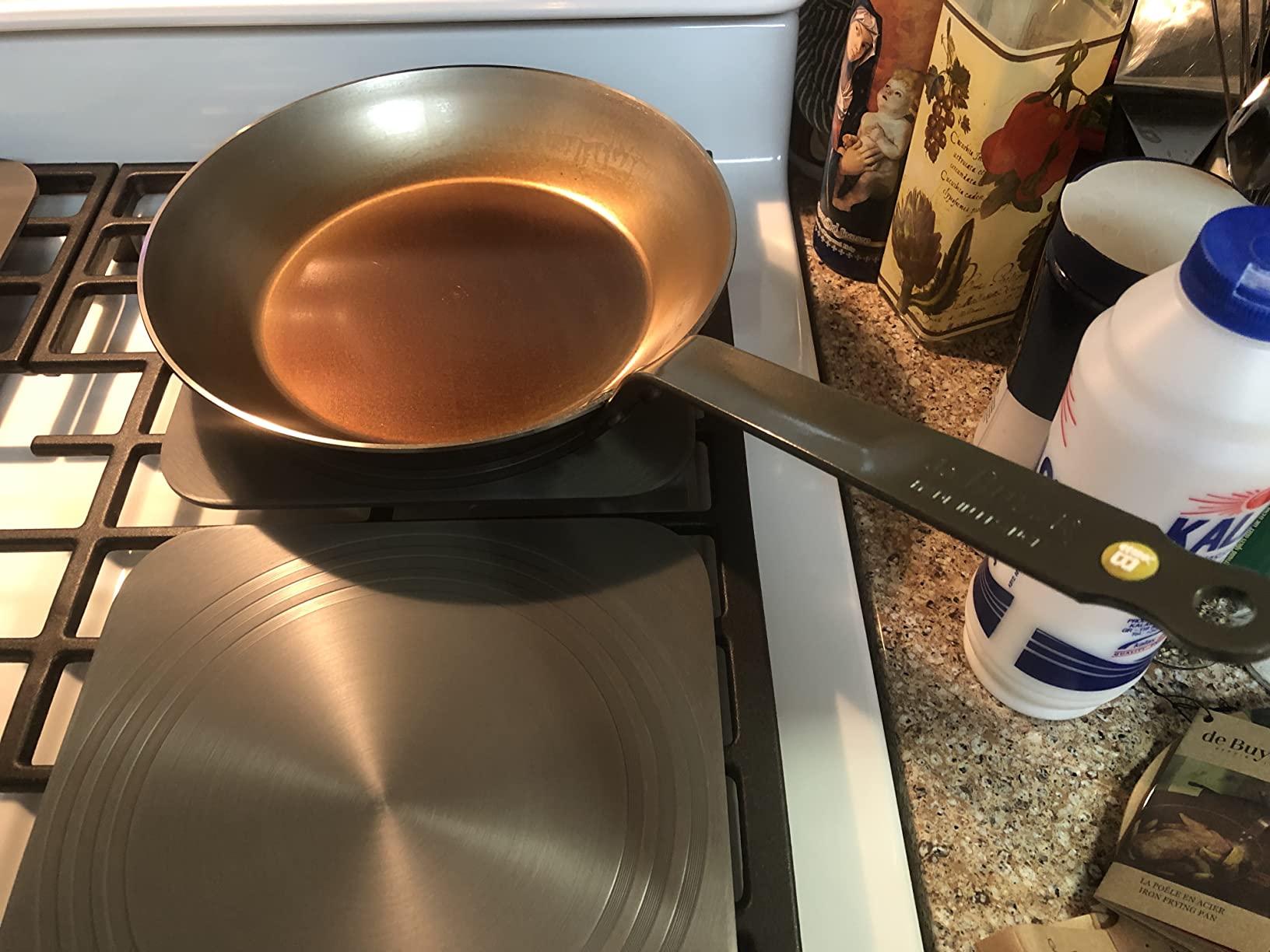 de Buyer MINERAL B Carbon Steel Fry Pan - 12.5” Diameter, 9” Cooking Surface - Ideal for Searing, Sauteing & Reheating - Naturally Non-Stick Finish - Made in France customer photo 1