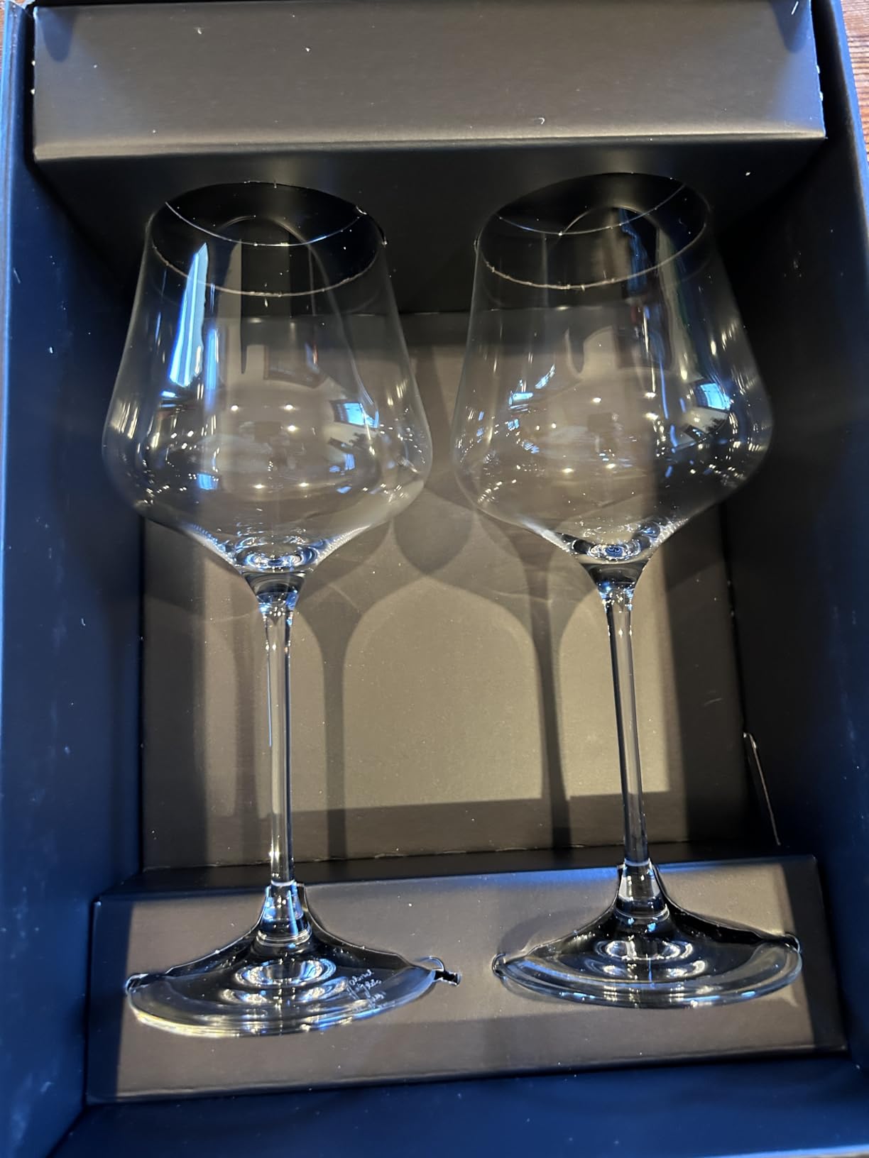 Gabriel-Glas StandArt Crystal Wine Glasses, Set of 2 with Gift Box - Premium, Universal Wine Glass for Red and White Wine - Dishwasher Safe, Lead-Free, 16 oz. customer photo 2