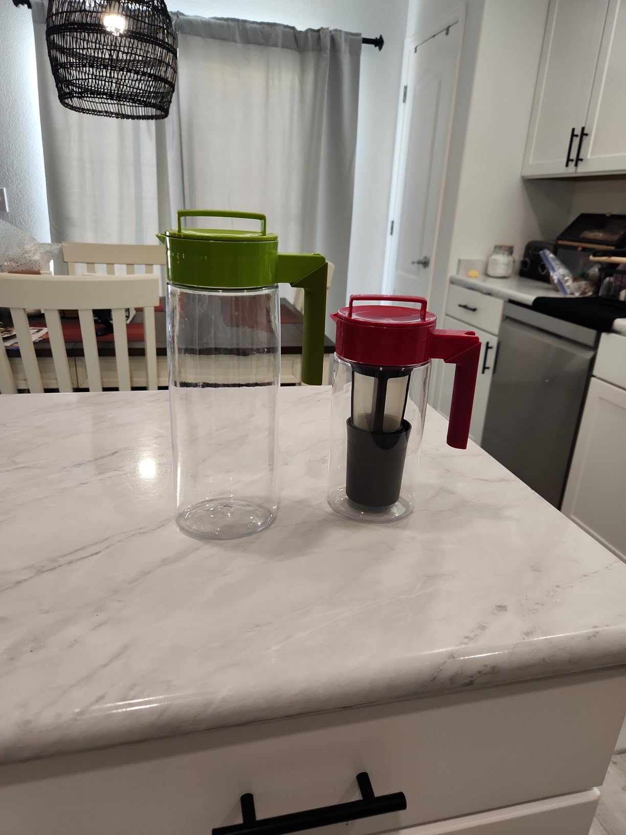 Takeya Flash Chill Iced Tea Maker - Versatile Tea Brewer for Loose/Bagged Tea - Patented Flash Chill Tech Hot/Cold Use BPA-Free Tritan Dishwasher Safe - Airtight Lid Made in USA - 1 Quart/Black customer photo 1