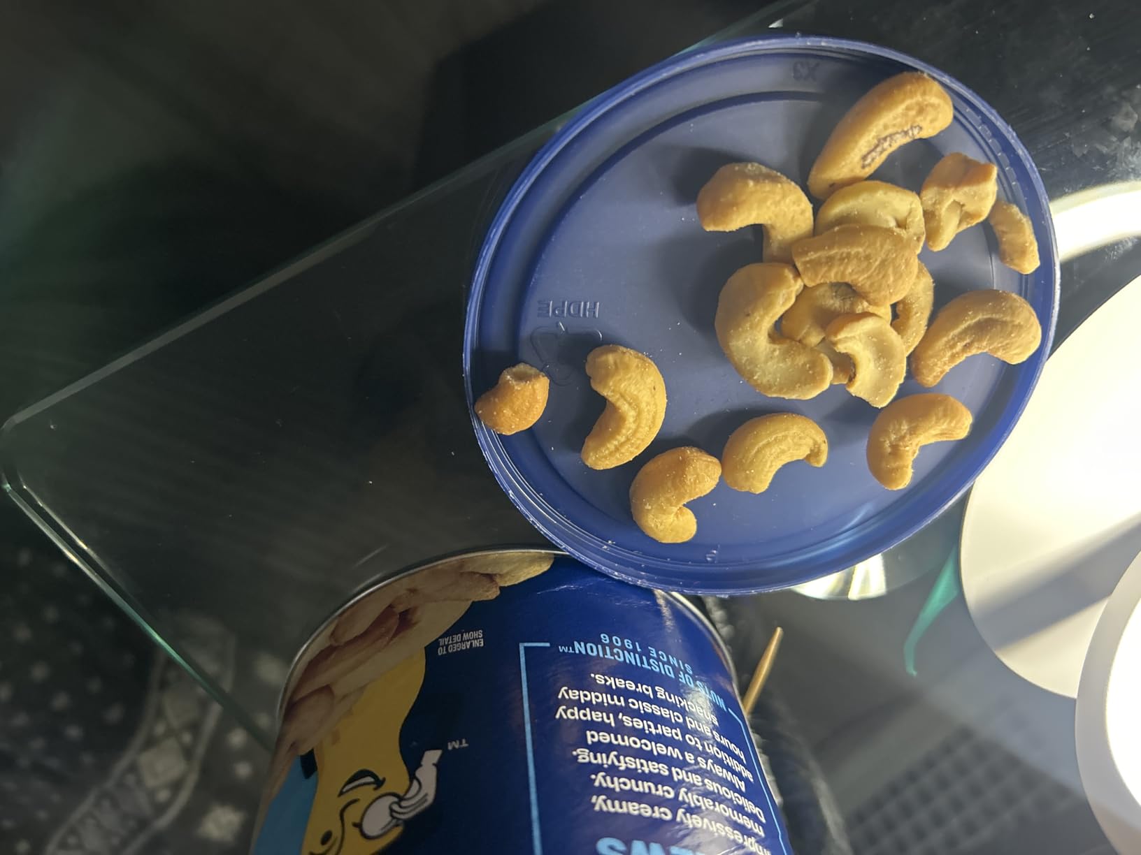 PLANTERS Deluxe Lightly Salted Cashews, Plant Based Protein, 18.25Oz (1 Ct) customer photo 2