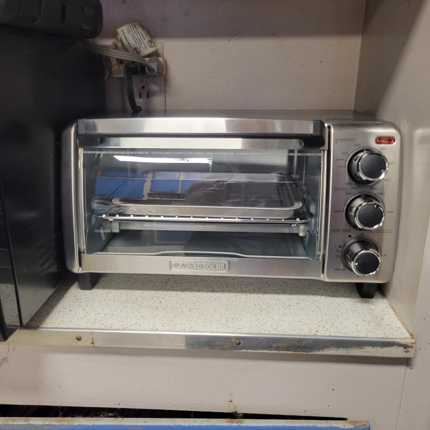 BLACK+DECKER TO1313SBD Toaster Oven, 15.47 Inch, Silver customer photo 1