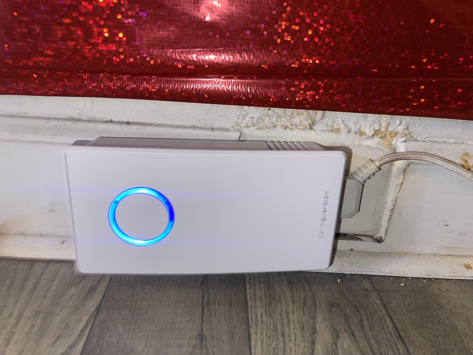 Germ Guardian GG1100B 7” Pluggable Small Air Purifier, Small Room Wall Air Sanitizer, Freshens Air, UV-C Light Kills Germs, Reduces Odors from Pets, Cooking, Mold, GermGuardian, 1-Yr Wty (Black) customer photo 2