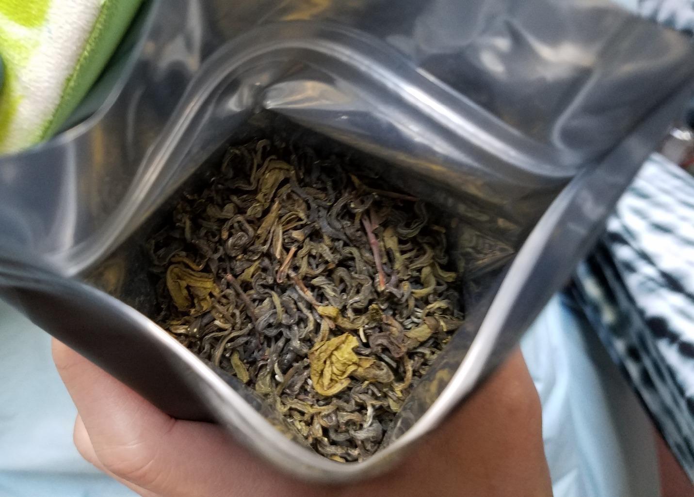 VAHDAM Himalayan Green Tea Loose Leaf (3.53oz|50+ Cups) Long Leaf Green Tea customer photo 2