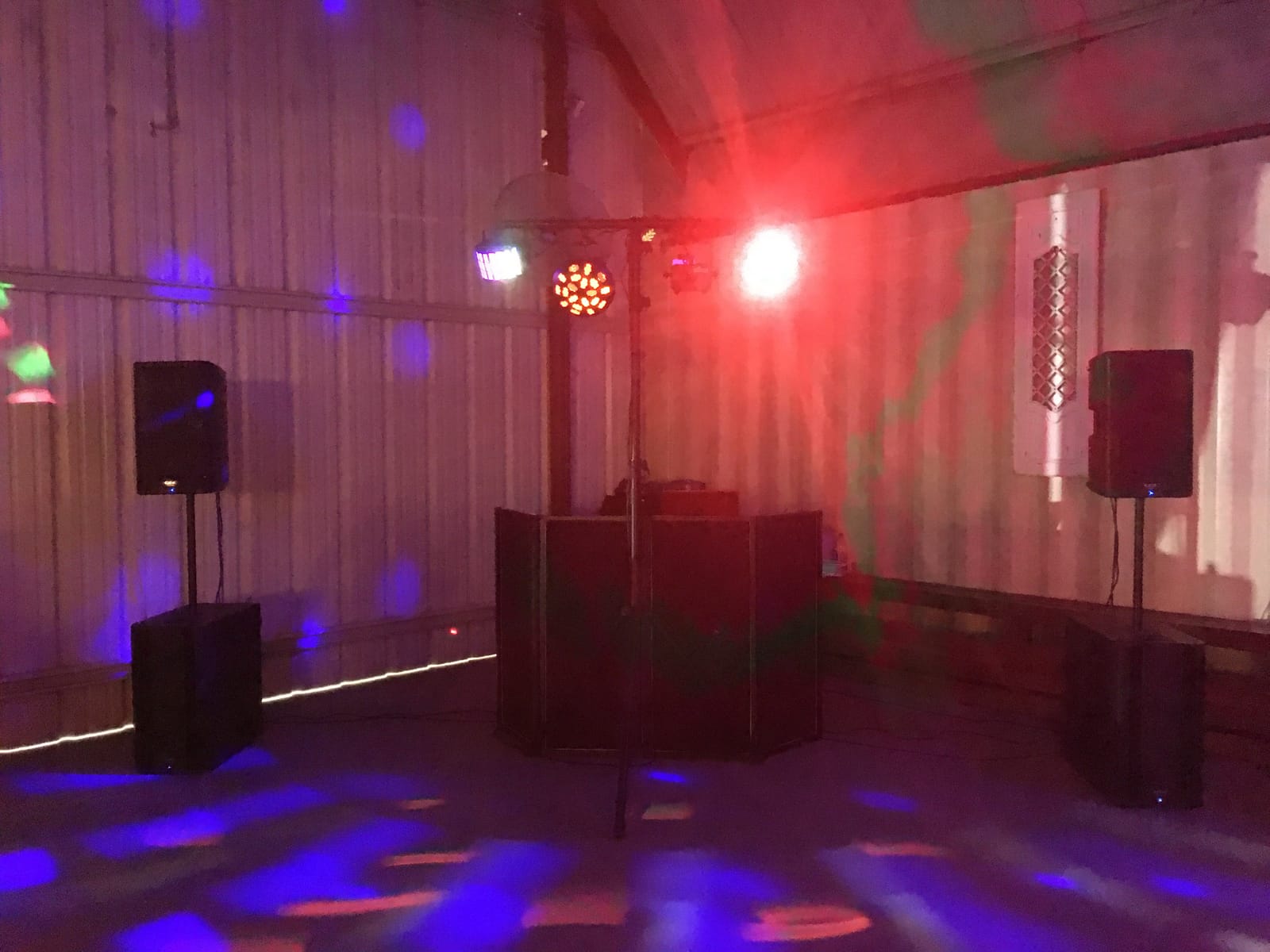 CHAUVET DJ Mini Kinta IRC Compact LED Derby DJ Effect Light w/Wireless Capability customer photo 1