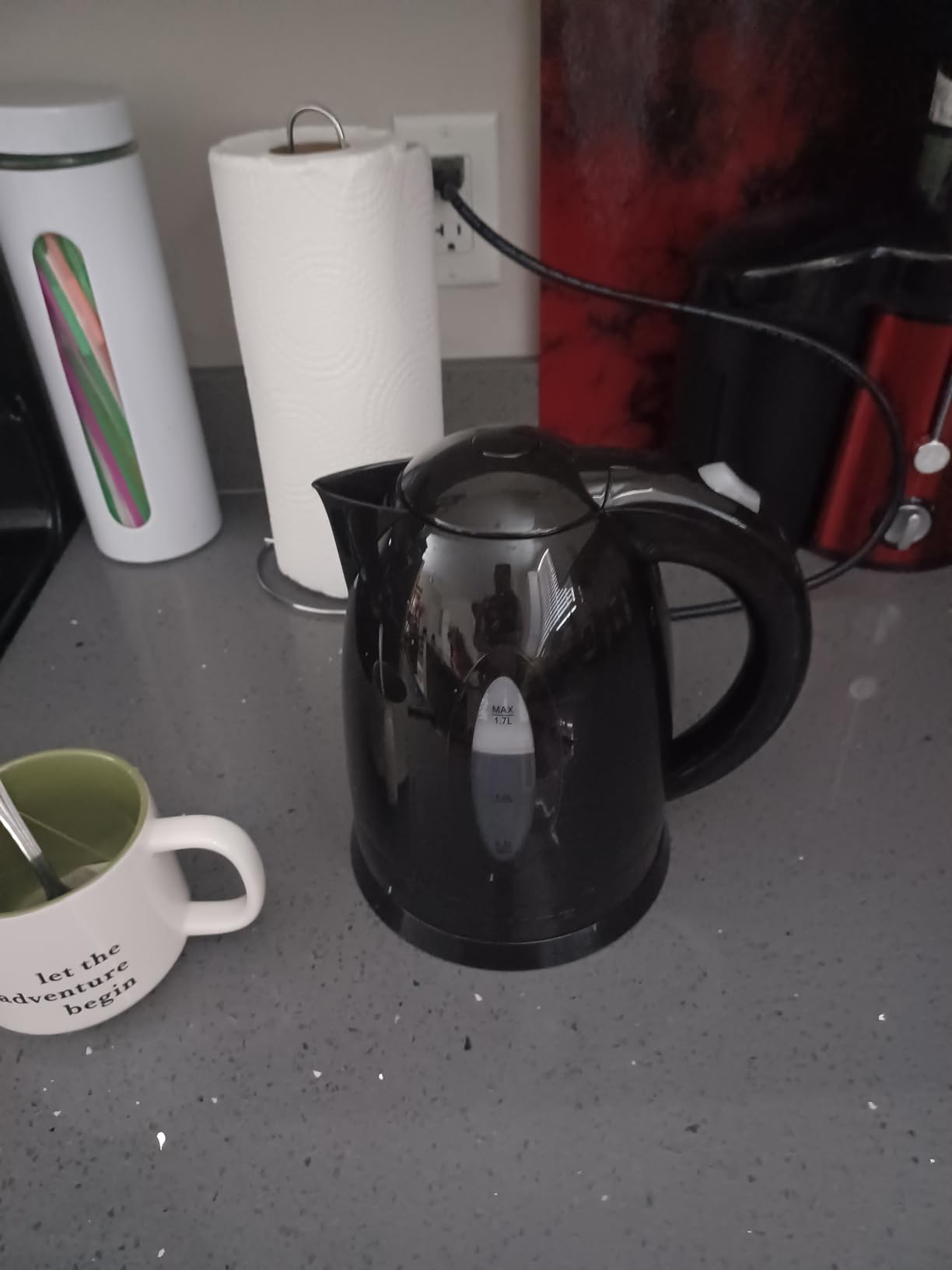 OVENTE 1.7L Electric Tea Kettle, 1100W BPA-Free Water Boiler, Pink KP72P customer photo 1