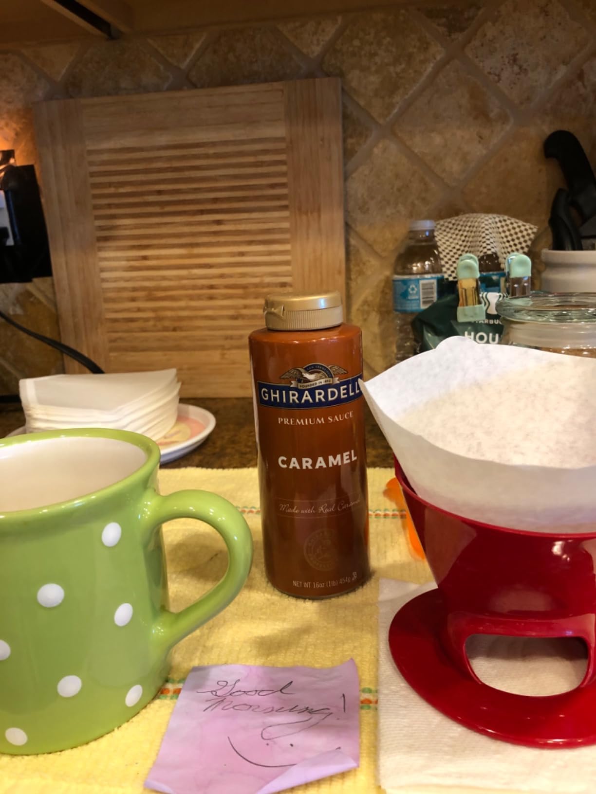 Ghirardelli Caramel Sauce Squeeze Bottle, 16 oz (Pack of 1) customer photo 1