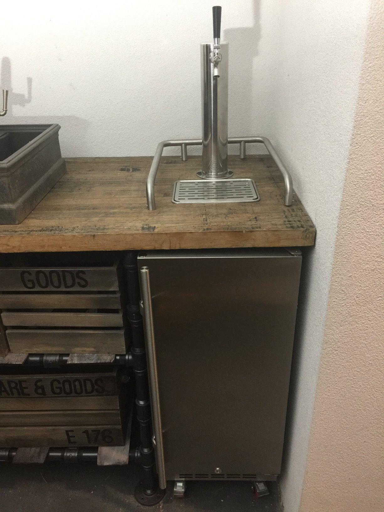 EdgeStar 15 Inch Wide Single Tap Kegerator customer photo 2