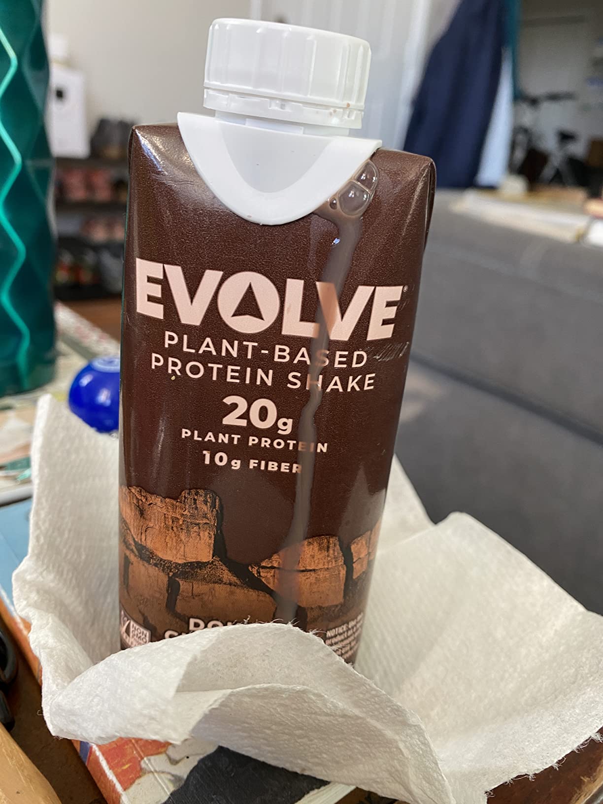 Evolve Plant Based Protein Shake, Double Chocolate, 20g Vegan Protein, Dairy Free, No Artificial Sweeteners, Non-GMO, 10g Fiber, 11 Fl Oz (Pack of 12) - (Formula May Vary) customer photo 2