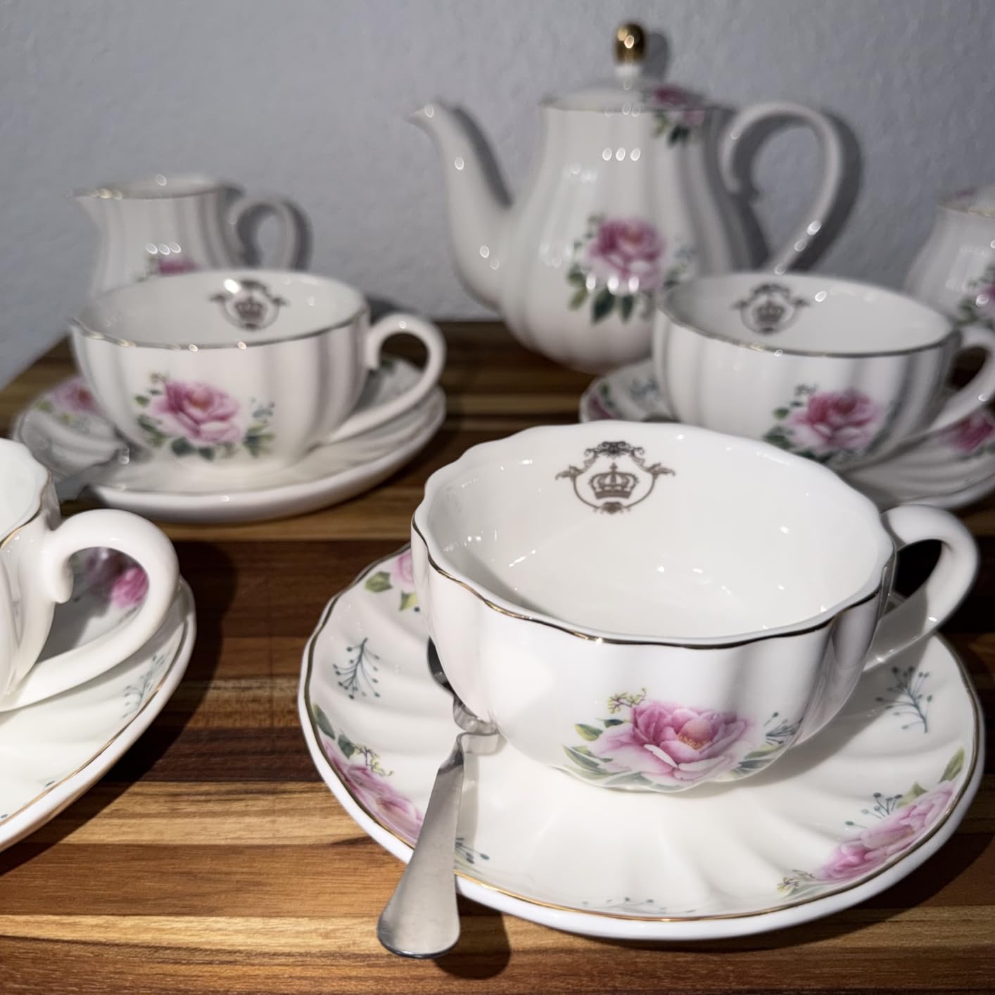 Sweejar Porcelain Tea Sets British Royal Series, 8 OZ Cups & Saucer Service for 6, with Teapot Sugar Bowl Cream Pitcher Teaspoons and Tea Strainer, Suitable for High Tea, Wedding, Party (Pink) customer photo 1