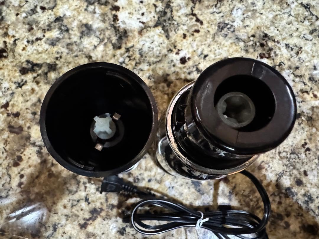 OVENTE Electric Corded Hand Blender, 300W with 2 Mixing Speeds Black HS560B customer photo 2