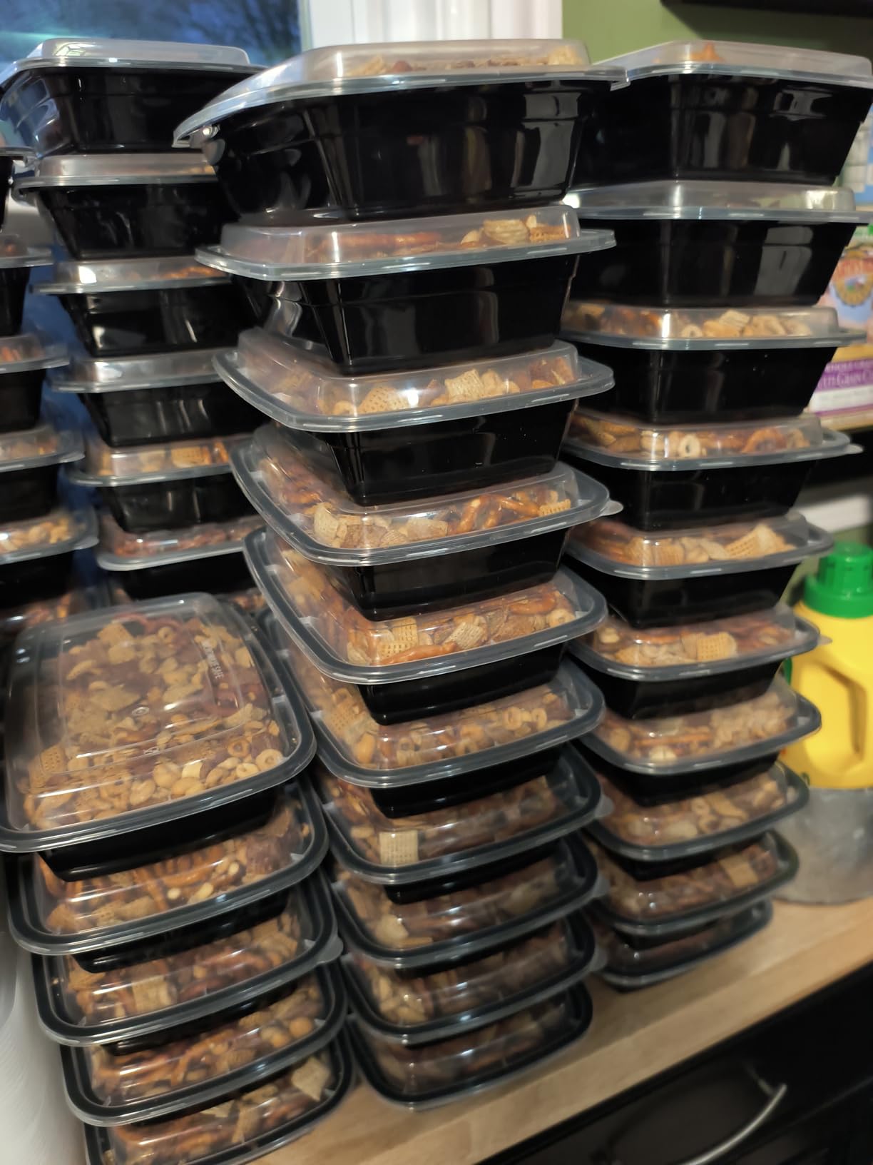 50-Pack Reusable Meal Prep Containers Microwave Safe Food Storage Containers with Lids, 28 oz - 1 Compartment Take Out Disposable Plastic Bento Lunch Box To Go, BPA Free - Dishwasher & Freezer Safe customer photo 2