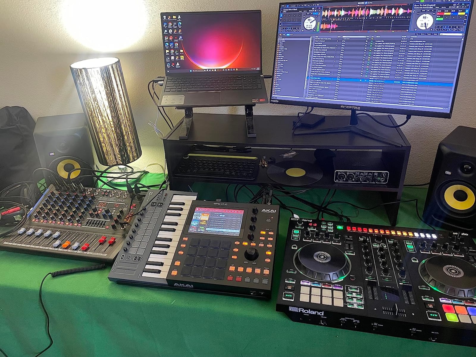 Pyle 8-Channel Console Style Audio Mixer with Bluetooth - DJ Sound Controller, 4 XLR / Combo Inputs, Sub Out, +48V Phantom, USB-A In, 16 DSP Effects, MP3 Player, 7-Band EQ - PMXU88BT customer photo 2