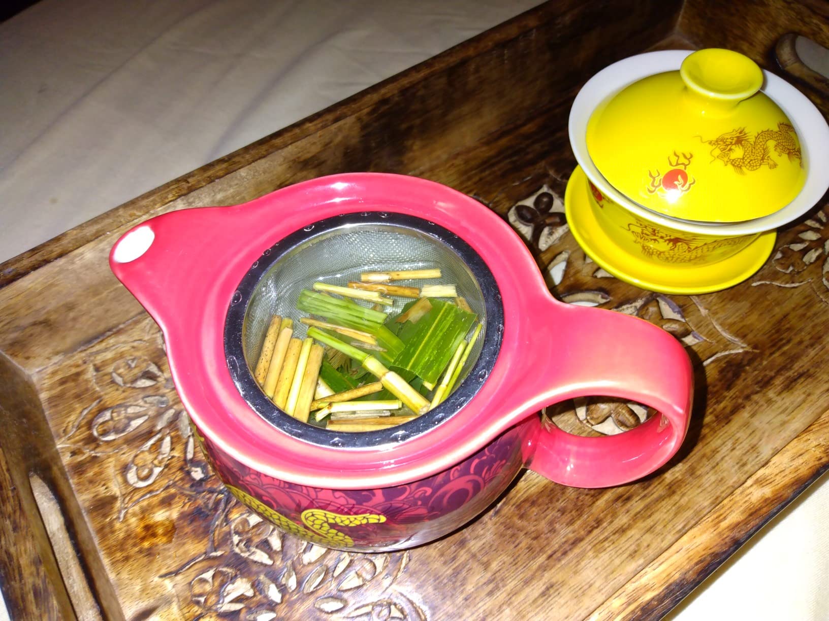 Ceramic Kung Fu Teacup, Chinese Gaiwan-Dragon (Red) customer photo 1