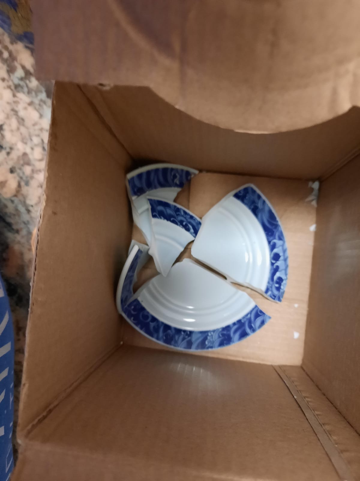 Chinese Tea Cup with Lid, Infuser and Saucer, Blue, 11.8 fl oz (350ml) customer photo 2