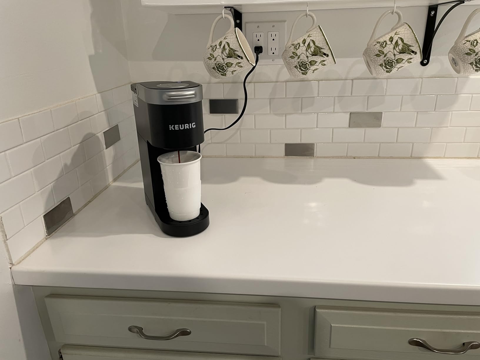 Keurig K-Mini Single Serve K-Cup Pod Coffee Maker, 6 to 12oz Brew size, with Cord Storage, Perfect for Small Spaces, Black | Cord Storage, Small Spaces customer photo 1