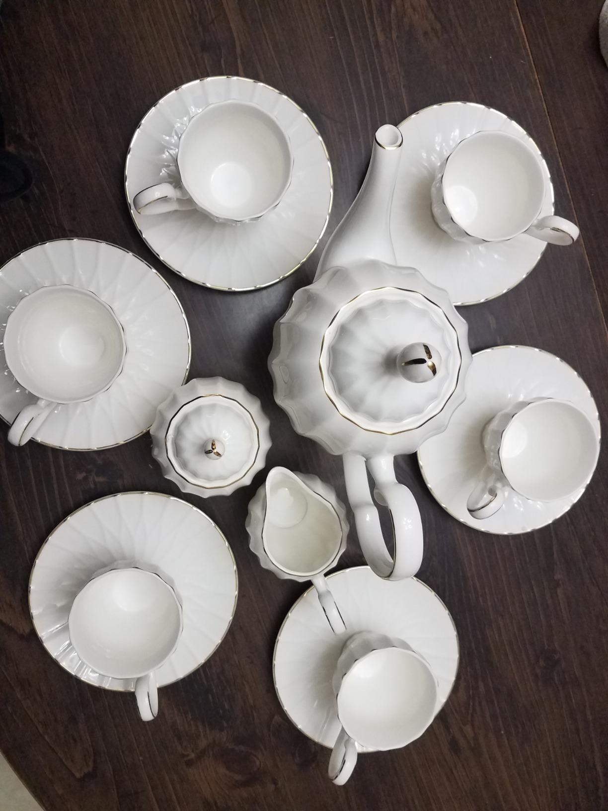 BTaT Royal Tea Set - 4 Porcelain Tea Cups (8oz), Pot (32oz), Creamer & Sugar Set customer photo 1
