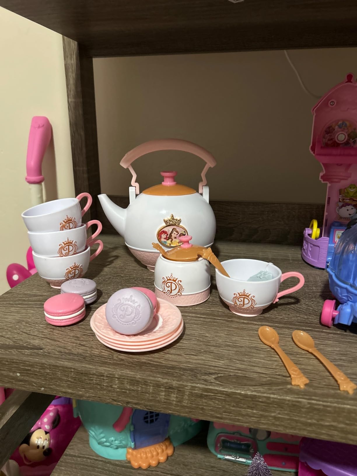 Disney Princess Style Collection Tea Set for 4! Includes 21 Pieces [Amazon Exclusive] customer photo 1