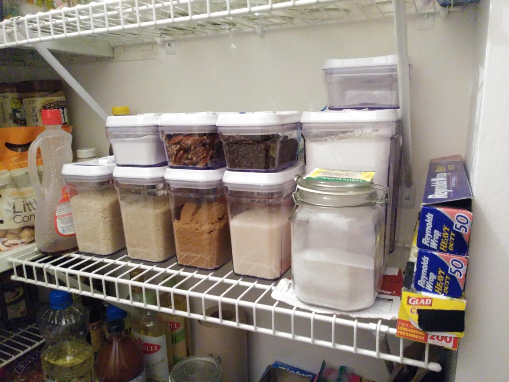 DWËLLZA KITCHEN Airtight Food Storage Containers for Pantry With White Lids 1L - 6 Pack - Clear Plastic Air Tight Kitchen Containers Pantry Organization and Storage BPA-Free Keeps Food Fresh & Dry customer photo 2