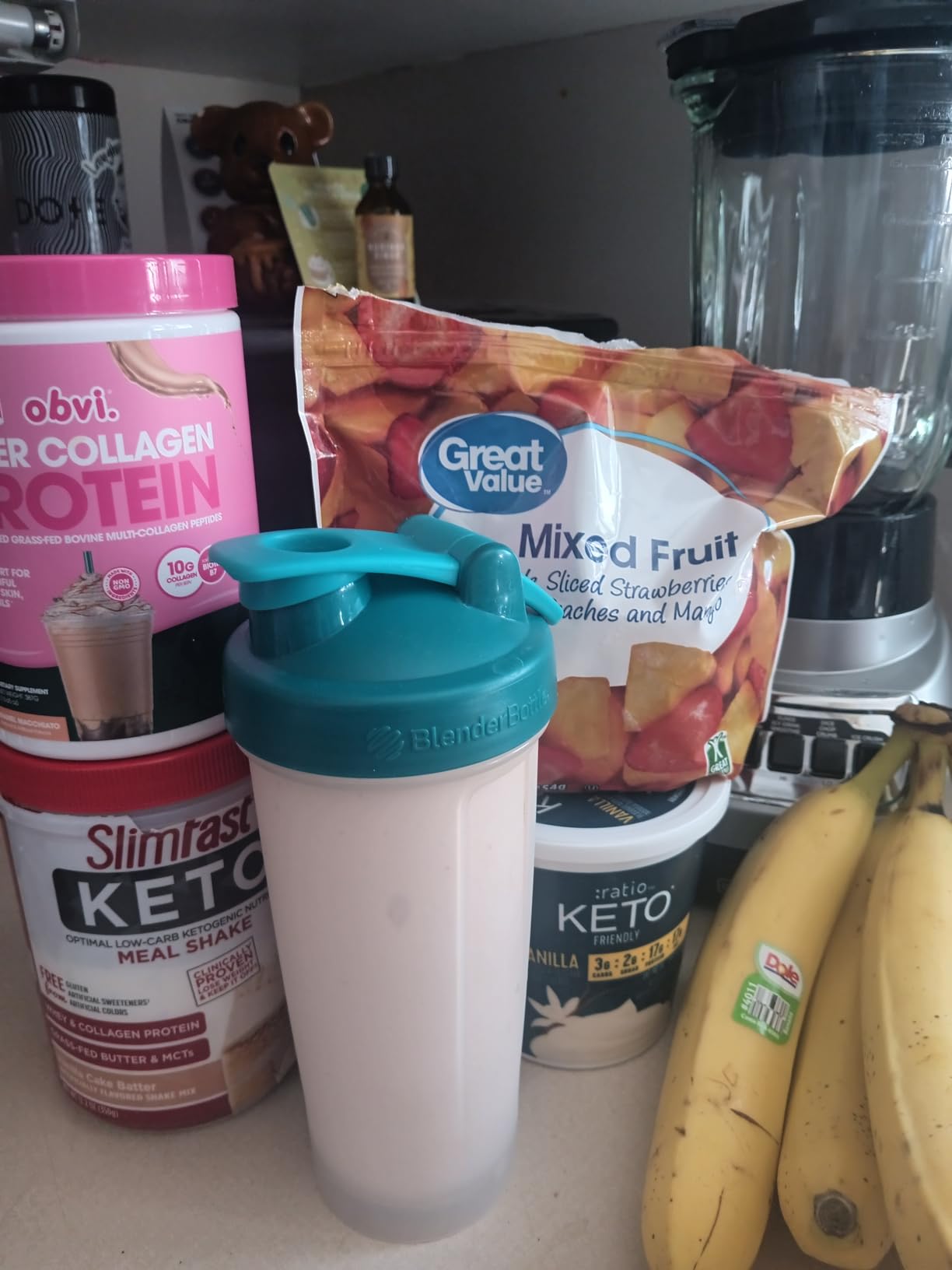 SlimFast Keto Meal Replacement Powder, Vanilla Cake Batter, Low Carb with Whey & Collagen Protein, 10 Servings (Pack of 2) (Packaging May Vary) customer photo 2