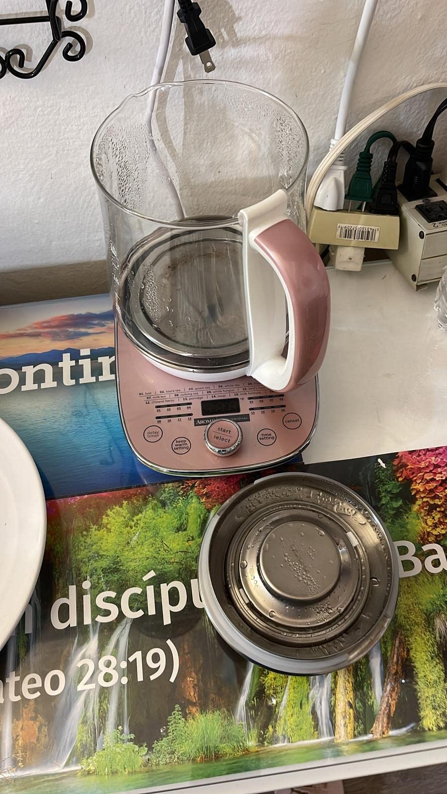 AROMA® Professional 1.5L / 6-Cup Glass Digital Electric Tea Maker, Automatic Keep Warm Mode, 16 Different Heat Setting Options, Spill-Free Pouring Spout (AWK-701) customer photo 1