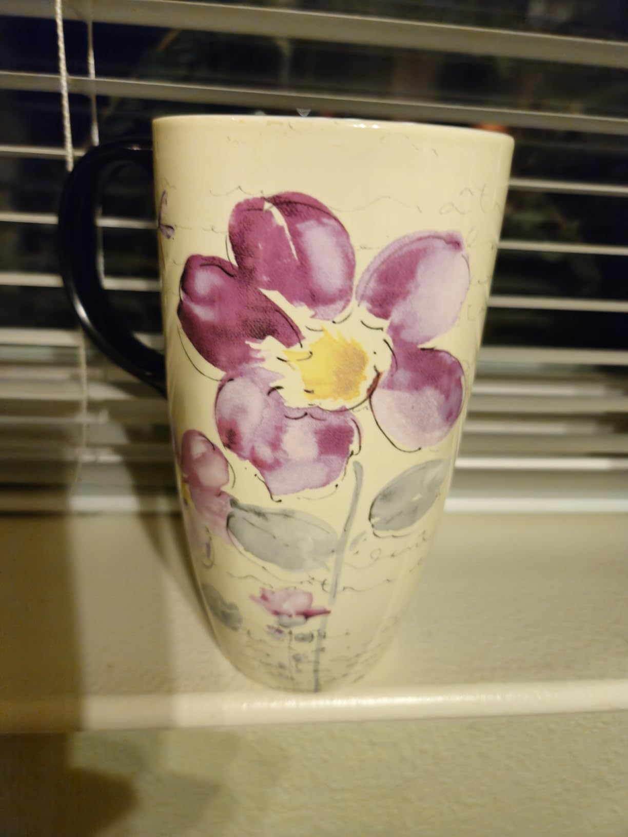 Topadorn Set of 2 Ceramic Travel Mugs with Lids, 17oz Floral Coffee Mug Set customer photo 1