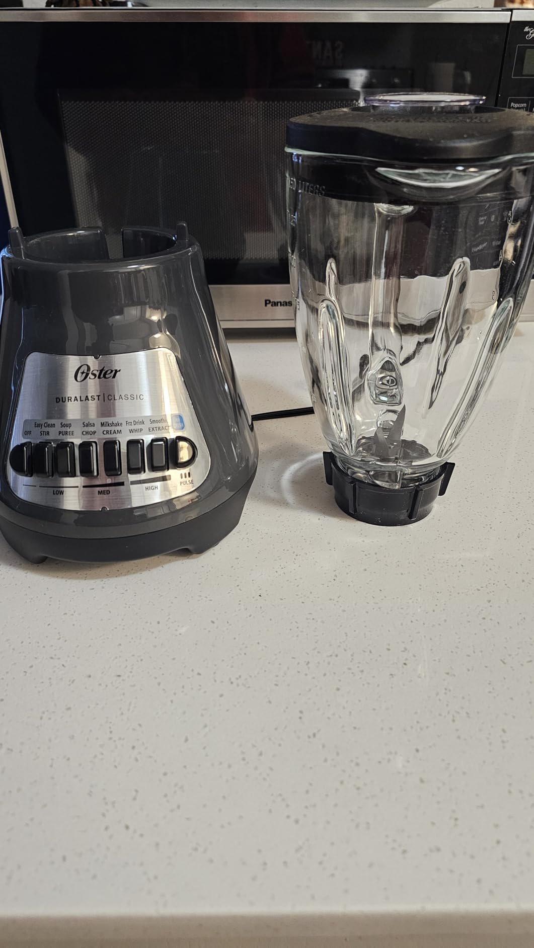 Oster Classic Series 8-Speed Blender with 6-Cup Glass Jar, Gray customer photo 1