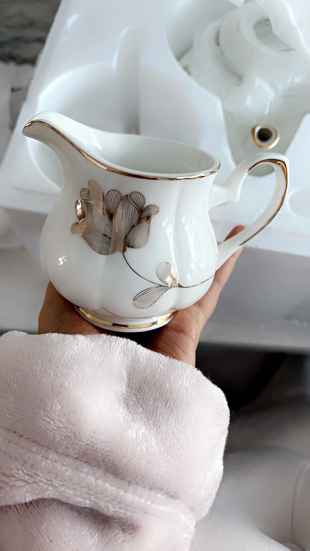 CHENP.HMC Porcelain Ceramic 22-Piece Tea Set, Teapot and Cup Set, 30.7 Ounces, for 6, Gift Sets, Tea or Coffee Lovers, Wedding, Birthday customer photo 1