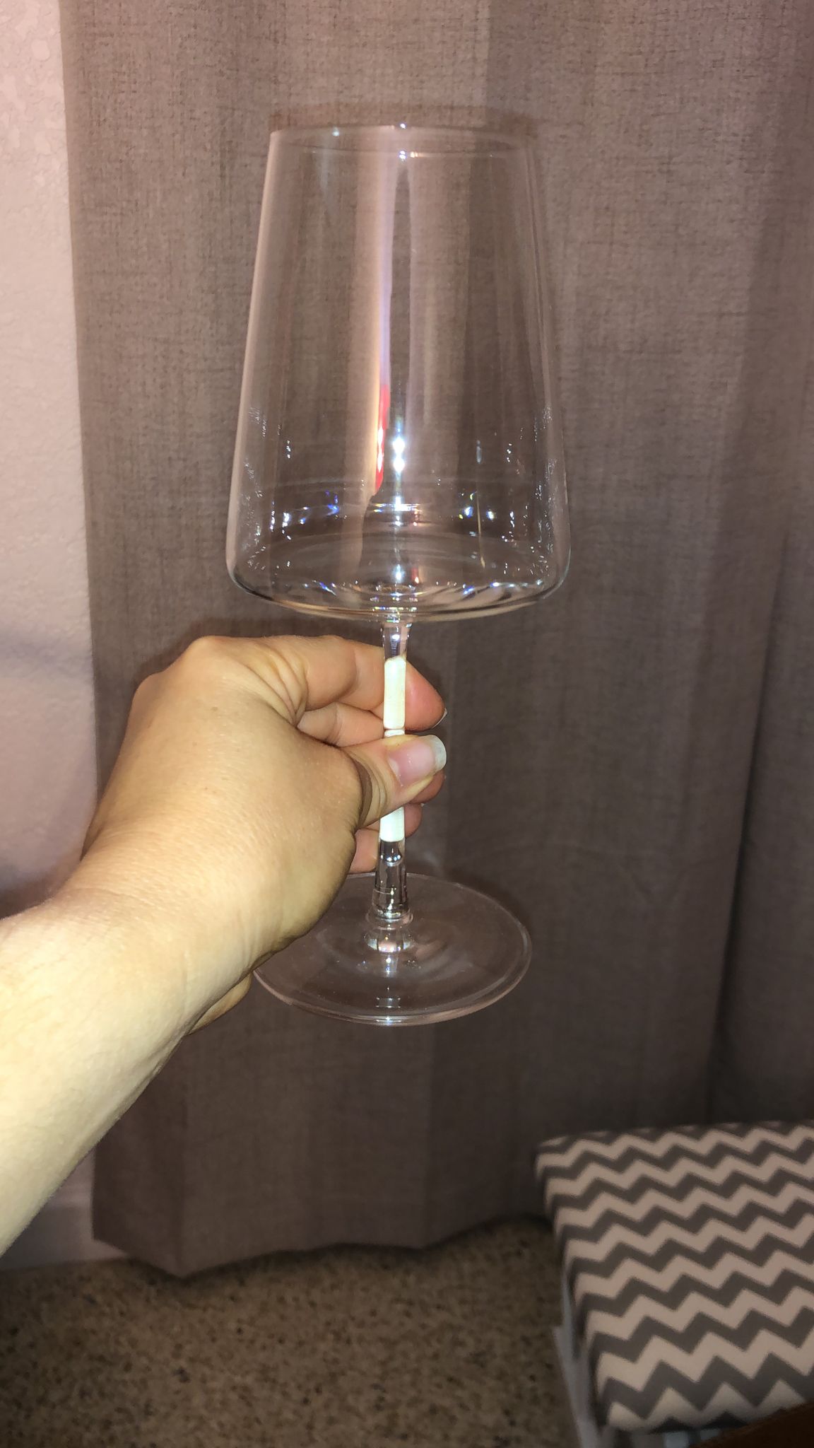 Stölzle Lausitz Red Wine Glasses Power Set of 4, 17 1/2 oz - Premium Glasses for Full-Bodied Wines - Modern Red Wine Glasses with Angular Design for Maximum Flavor - Dishwasher- & Break-Resistant | Angular Red Wine Glasses For Full-Bodied Wines, Crystal Glass, Shock-Resistant & Dishwasher Safe, Enhanced Aroma Development customer photo 1