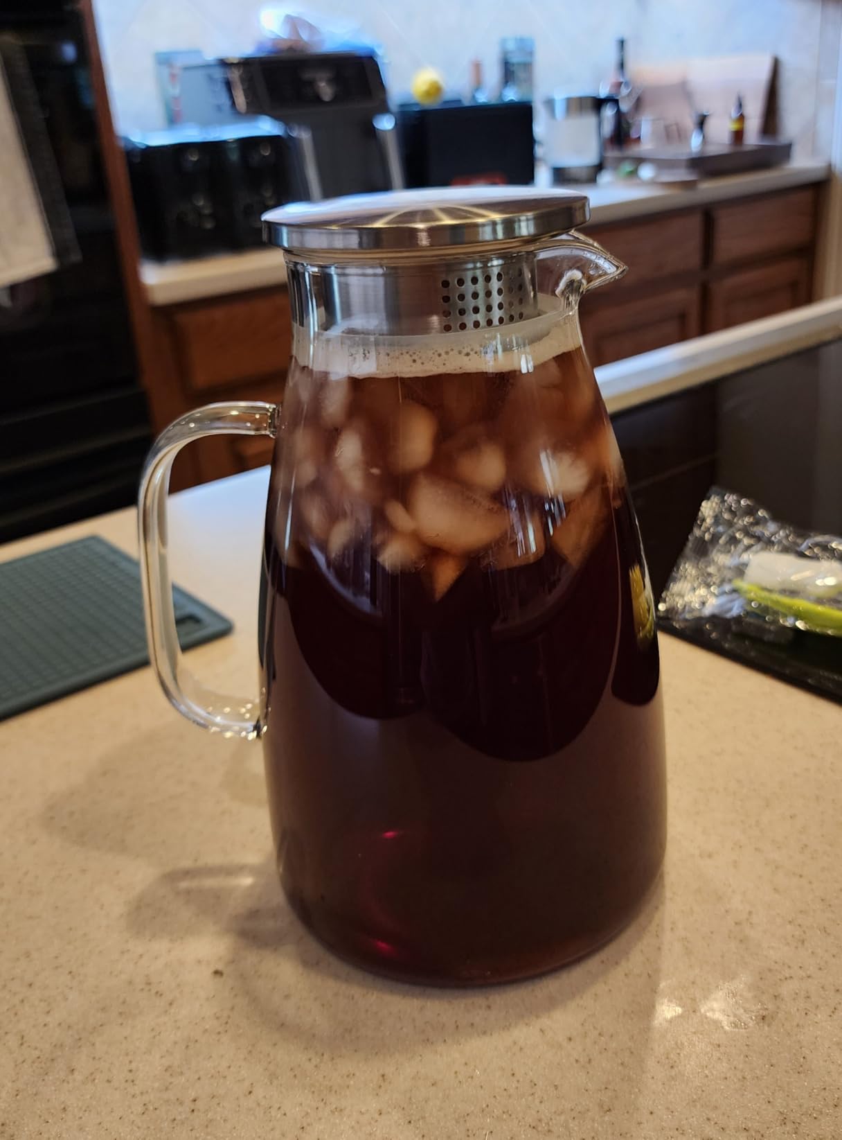 Aofmee Glass Pitcher with Lid and Handle, Glass Water Pitchers, 2 Liter customer photo 1