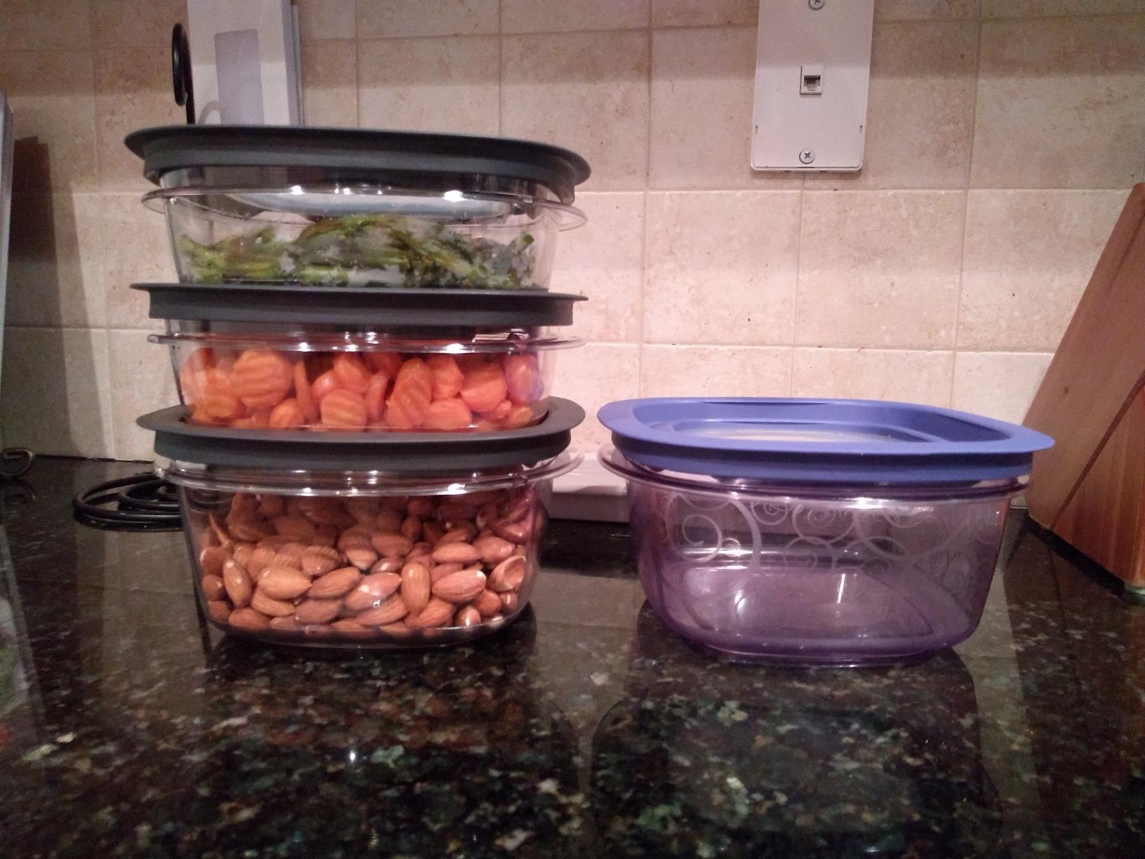Rubbermaid Premier Food Storage Container, 10 Piece Set, Grey, BPA-Free, Microwave & Dishwasher Safe customer photo 1