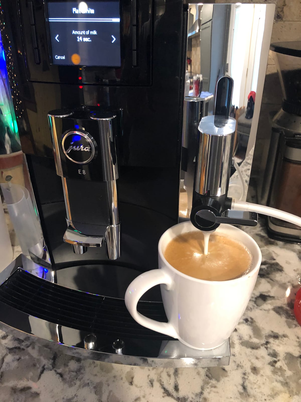 Jura E8 Automatic Espresso Machine customer photo 1
