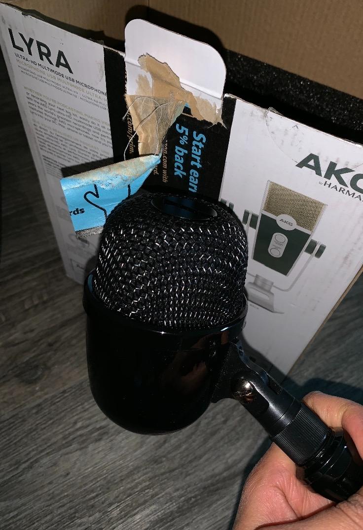 AKG Pro Audio Lyra Ultra-HD USB C Microphone for Recording, Streaming, Gaming, Podcasting, ASMR on PC and Mac, Condenser Mic for Laptop or Computer, Adjustable Stand, Plug and Play - Blue and Silver customer photo 1