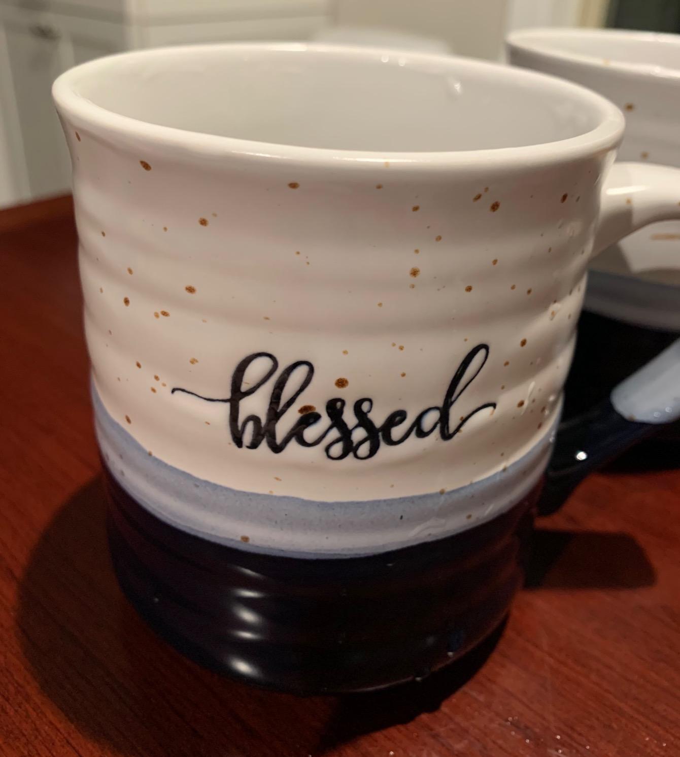 DOWAN 20 oz Coffee Mugs, Large Mugs with Word Blessed Grateful, Porcelain Coffee Cup, Thank You Gifts for Mom Dad, Set of 2 customer photo 1