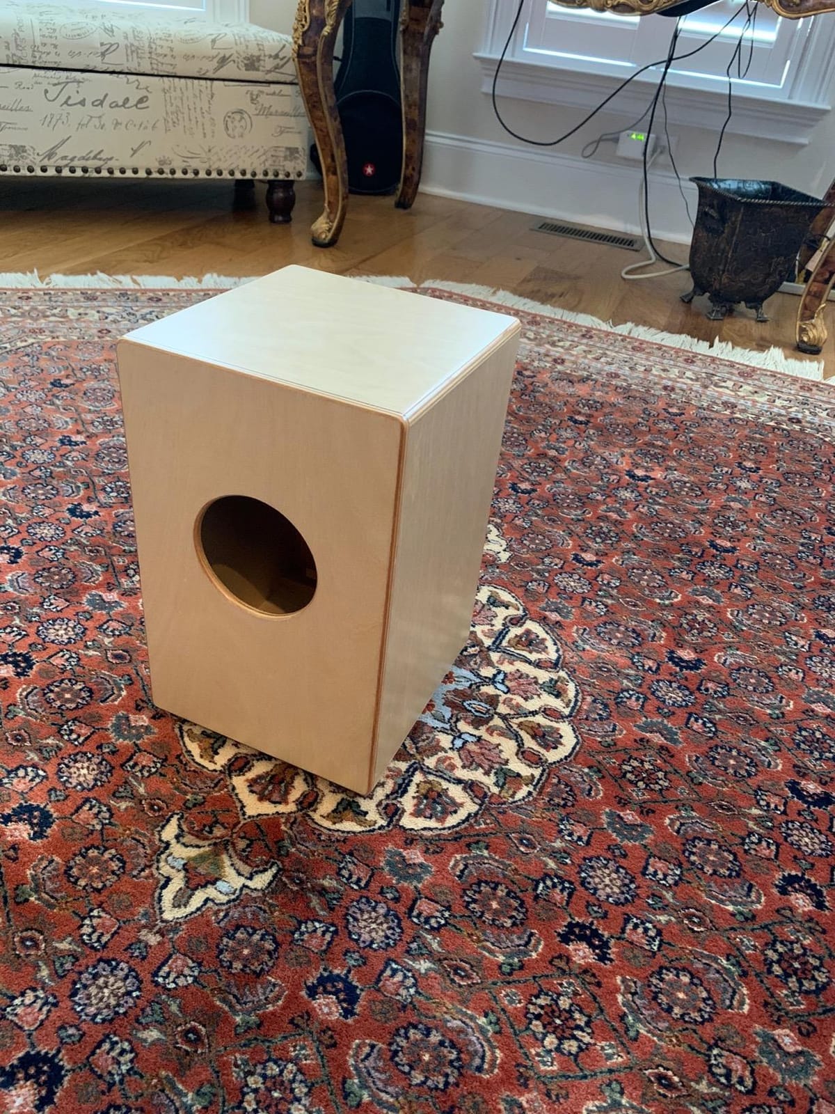 Donner Cajon Box Drum Full Size, Percussion Instrument Gifts for Adults Teens, Hand Crafted Birchwood Beat Box, Jam Cajon Drum Box, Portable with Adjustable Straps Travel Backpack customer photo 1