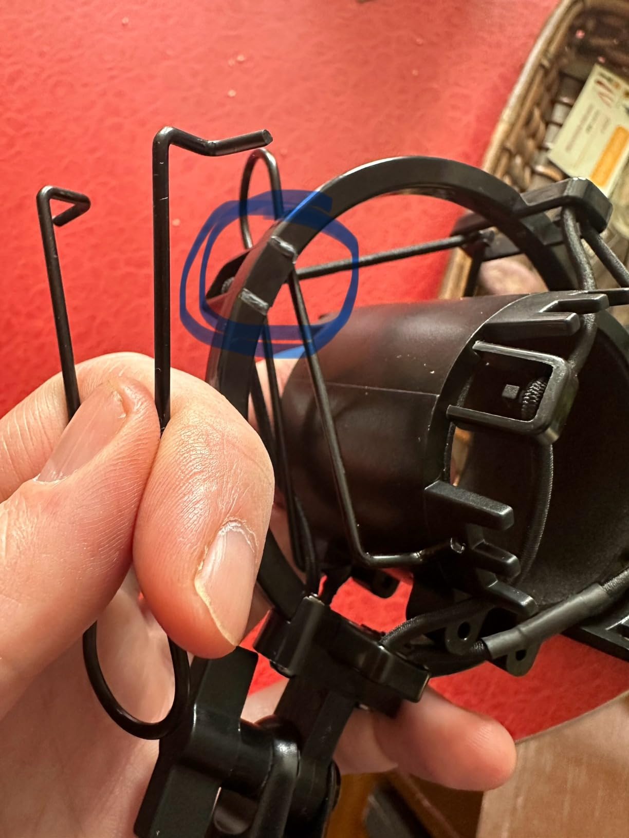 YOUSHARES AT2020 Shock Mount, Microphone Shock Mount Reduces Vibration Noise for Audio Technica AT2020 AT2035 ATR2500 Condenser Mic customer photo 2