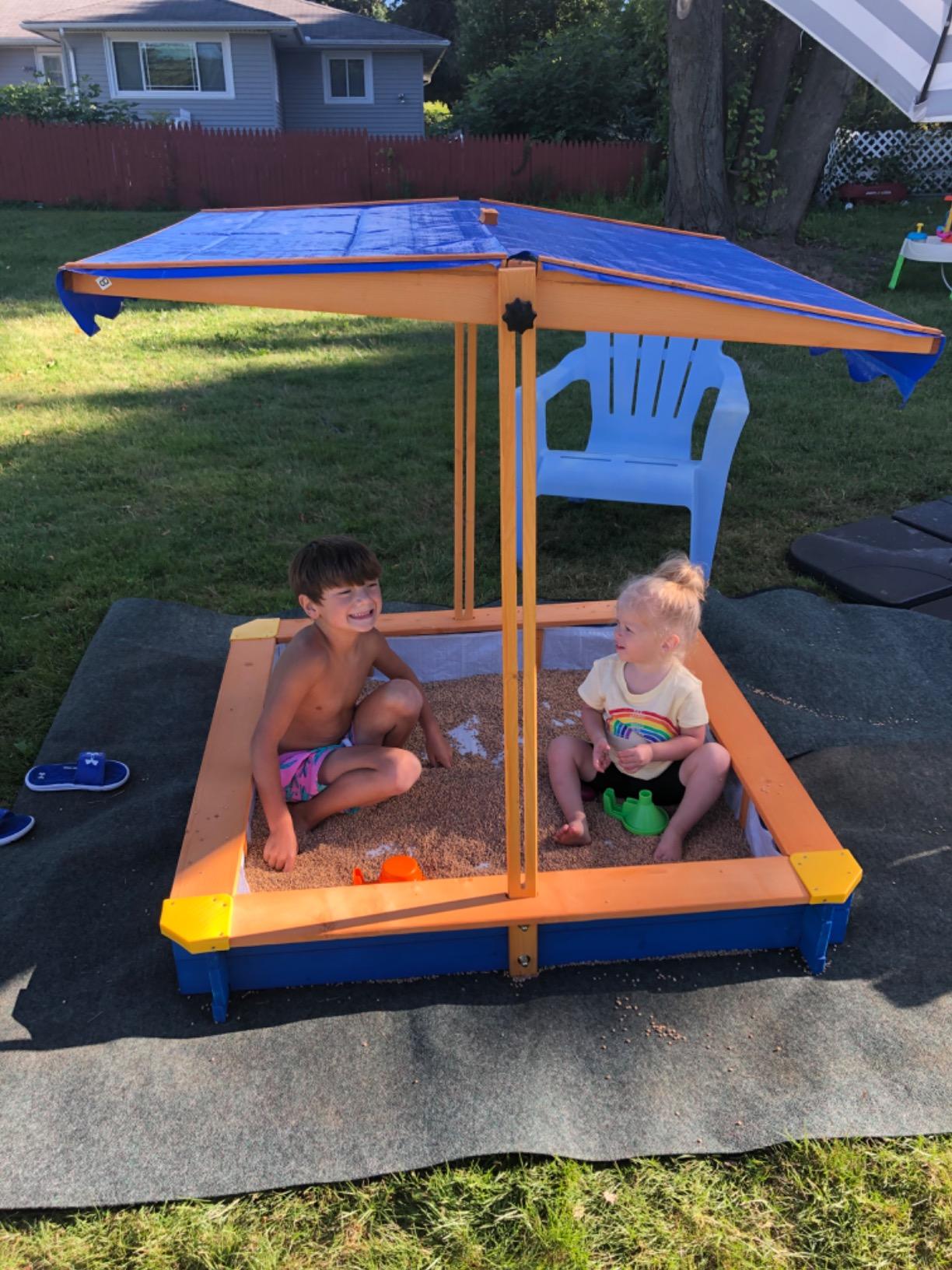 Teamson Kids Outdoor 46 in. x 46 in. Spruce Sand Box with Adjustable Canopy and 300 lb. Sand Capacity, Blue and Wood customer photo 1