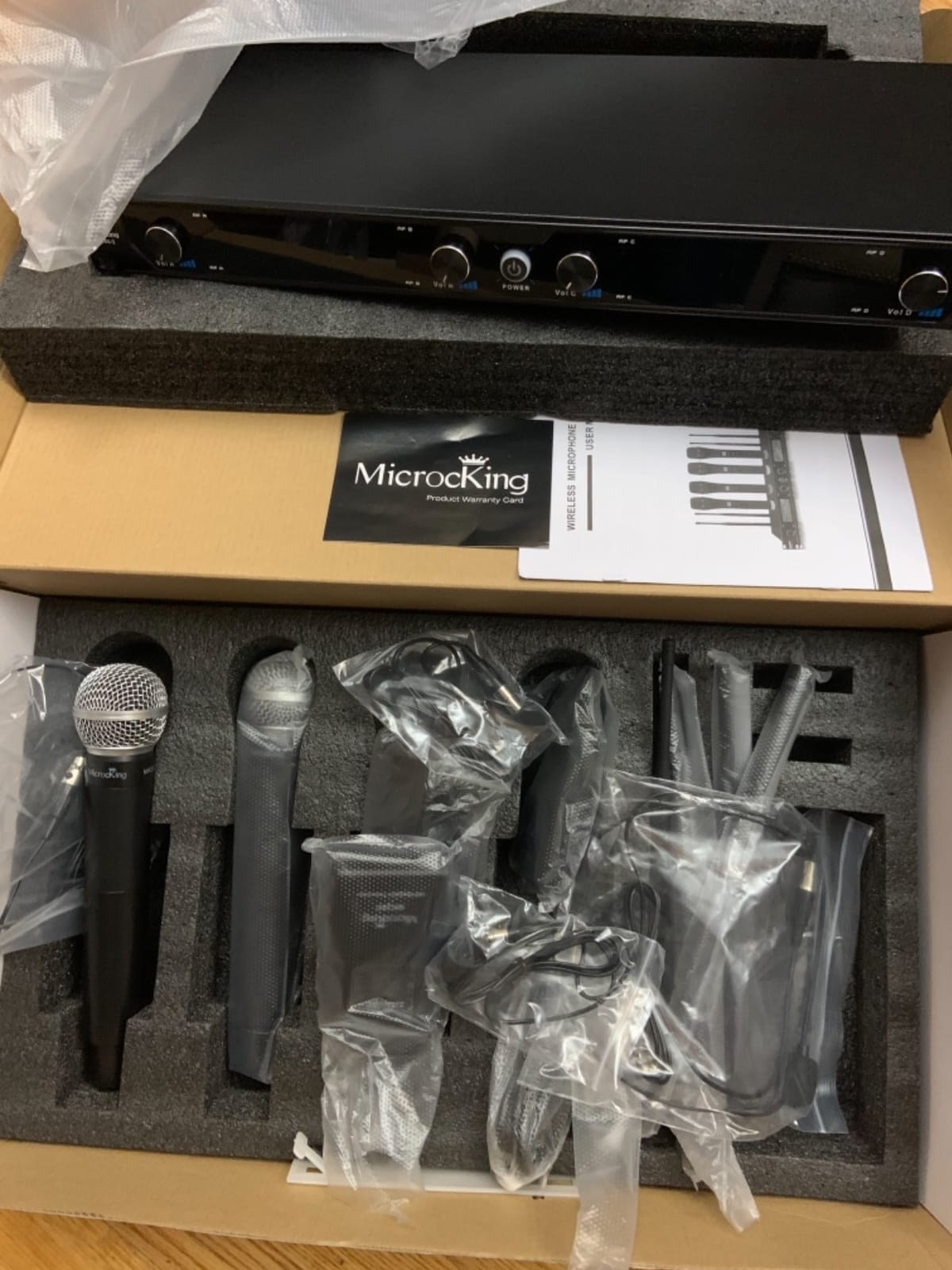MicrocKing UHF Wireless Microphone System, 2 Handheld/2 Lavalier, Metal customer photo 2